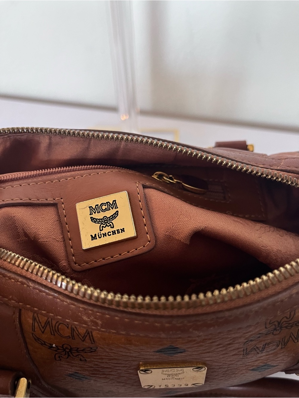 MCM SMALL COGNAC VISETOS BOSTON BAG. - Picture 5 of 13
